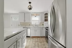 22 Hayward Ave, Brockton, MA 02301 - Photo 18