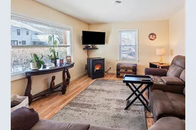 242 Pleasant Street, Leominster, MA 01453 - Photo 18