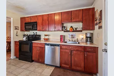 242 Pleasant Street, Leominster, MA 01453 - Photo 10
