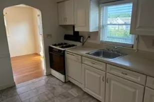 74 Cambridge Rd, Woburn, MA 01801 - Photo 4