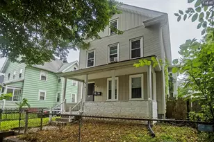 47 Taylor St, Holyoke, MA 01040 - Photo 1