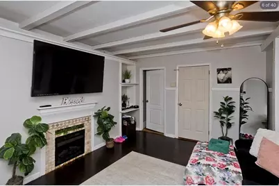 47 Taylor St, Holyoke, MA 01040 - Photo 6