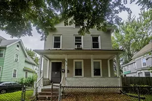 47 Taylor St, Holyoke, MA 01040 - Photo 2