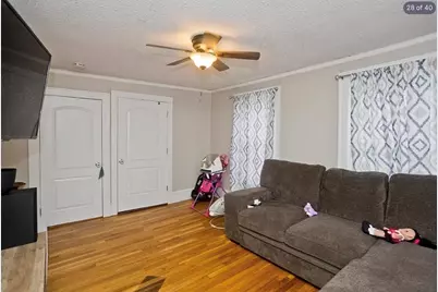 47 Taylor St, Holyoke, MA 01040 - Photo 28