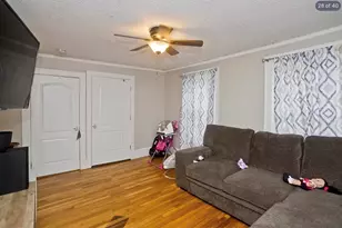47 Taylor St, Holyoke, MA 01040 - Photo 28