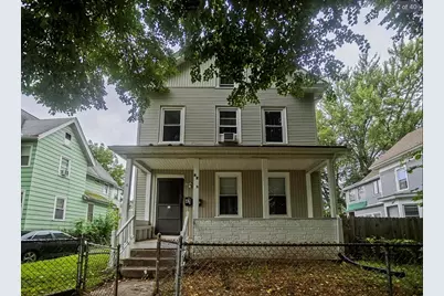 47 Taylor St, Holyoke, MA 01040 - Photo 2