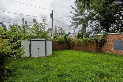 47 Taylor St, Holyoke, MA 01040 - Photo 36