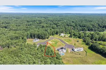 4 Ruby Cir, Topsfield, MA 01983 - Photo 2