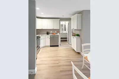 180 Main St #1205, Bridgewater, MA 02324 - Photo 2