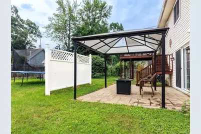 243 Ambrose St, Springfield, MA 01109 - Photo 30