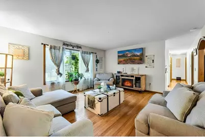 243 Ambrose St, Springfield, MA 01109 - Photo 8