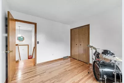 243 Ambrose St, Springfield, MA 01109 - Photo 16