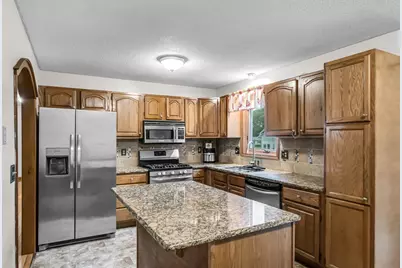 243 Ambrose St, Springfield, MA 01109 - Photo 10