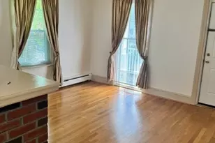 17 Ashland St, Medford, MA 02155 - Photo 8