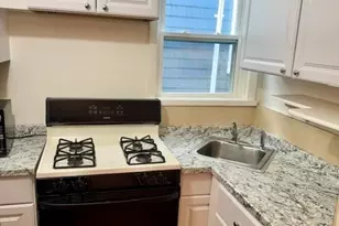 17 Ashland St, Medford, MA 02155 - Photo 10