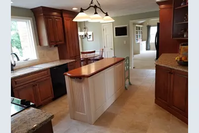 21 Julia Connors Drive, Burlington, MA 01803 - Photo 4
