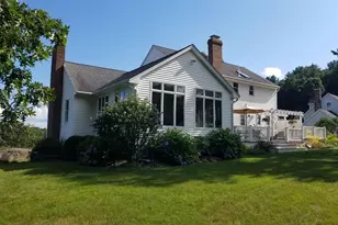 21 Julia Connors Dr, Burlington, MA 01803 - Photo 2