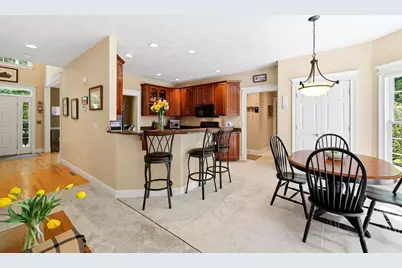 8 Wintergreen Cir, Southwick, MA 01077 - Photo 10