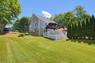 156 Hampton St, Auburn, MA 01501 - Photo 32