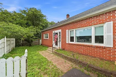 377 Wilbraham Street, Palmer, MA 01069 - Photo 8