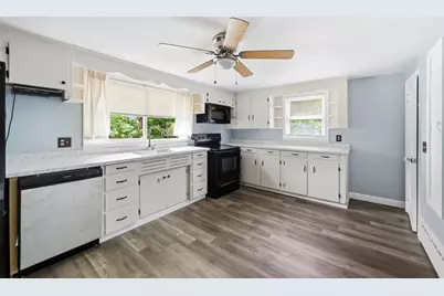 371 Boston Rd W, Monson, MA 01069 - Photo 16