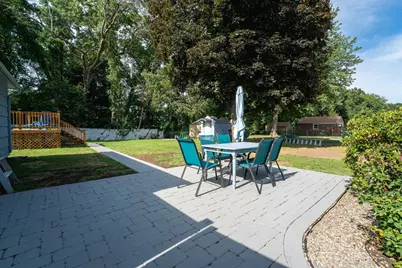 12 Kenway Dr, Springfield, MA 01104 - Photo 26