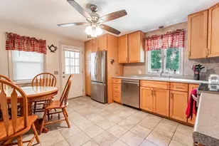 12 Kenway Dr, Springfield, MA 01104 - Photo 8