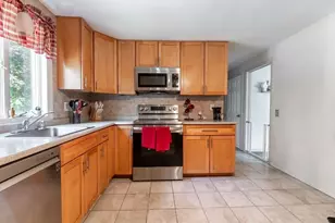 12 Kenway Dr, Springfield, MA 01104 - Photo 10