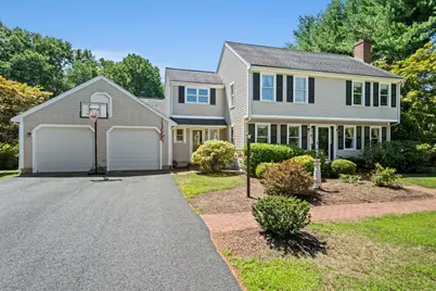 5 Auburndale Hts, Bridgewater, MA 02324 - Photo 2