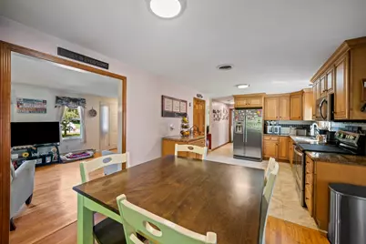 5 Auburndale Hts, Bridgewater, MA 02324 - Photo 8
