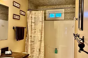 476 Wachusett St, Holden, MA 01520 - Photo 24