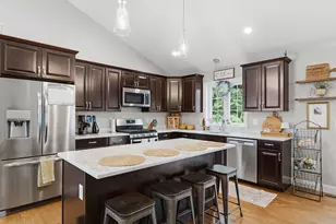 10 Carousel Ter, Dartmouth, MA 02747 - Photo 2