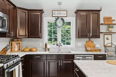 10 Carousel Ter, Dartmouth, MA 02747 - Photo 12