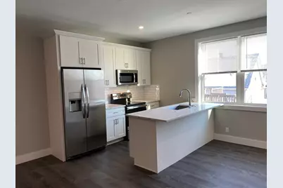 24 Norwood St #3, Boston, MA 02122 - Photo 2