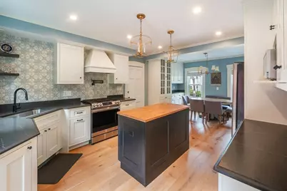 8-10 Oak St, Winchester, MA 01890 - Photo 4