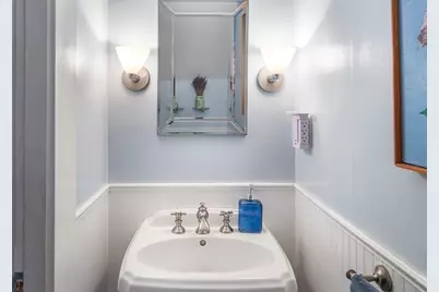8-10 Oak St, Winchester, MA 01890 - Photo 12