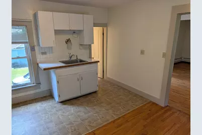 28 Walnut Street #2, Greenfield, MA 01301 - Photo 8