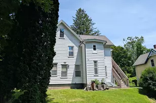 28 Walnut St, Greenfield, MA 01301 - Photo 16
