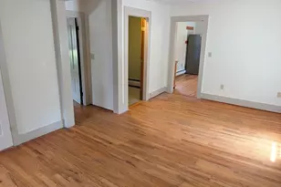 28 Walnut St, Greenfield, MA 01301 - Photo 4