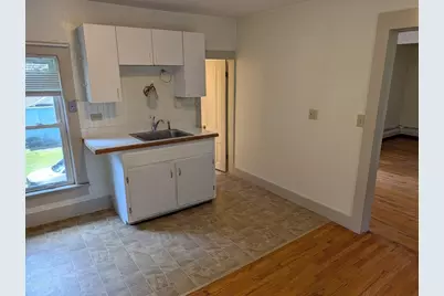 28 Walnut Street #2, Greenfield, MA 01301 - Photo 8
