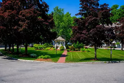 701 Sherwood Forest Ln #701, Saugus, MA 01906 - Photo 22