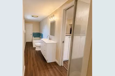 32 Sycamore Ave, Brockton, MA 02301 - Photo 12
