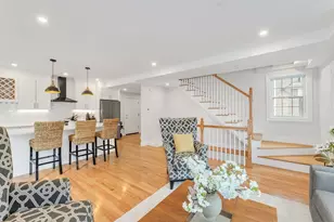 112 Armandine St, Boston, MA 02124 - Photo 6