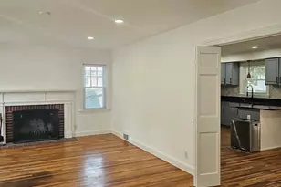 85 Lexington Ave, Lowell, MA 01854 - Photo 4