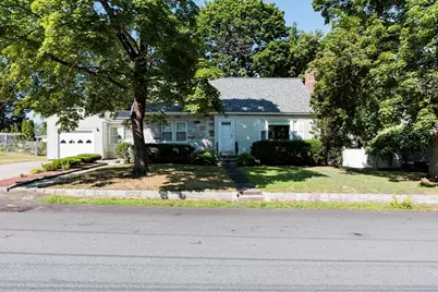 10 Marinel Ave, Chelmsford, MA 01863 - Photo 2