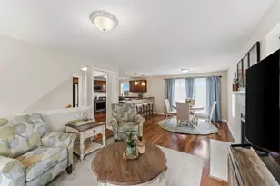 34 Bittersweet Blvd, Worcester, MA 01607 - Photo 8