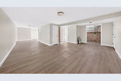 69 Wolcott Ave, Dartmouth, MA 02747 - Photo 18