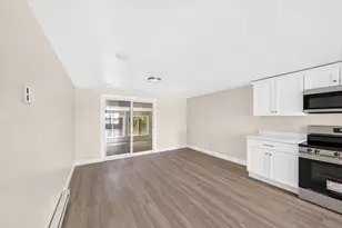 69 Wolcott Ave, Dartmouth, MA 02747 - Photo 10