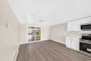 69 Wolcott Ave, Dartmouth, MA 02747 - Photo 10