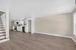 69 Wolcott Ave, Dartmouth, MA 02747 - Photo 6